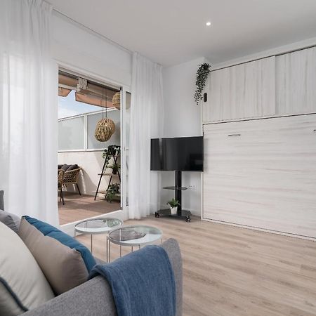 Suite Homes Hesperides Garden Beach Málaga Esterno foto