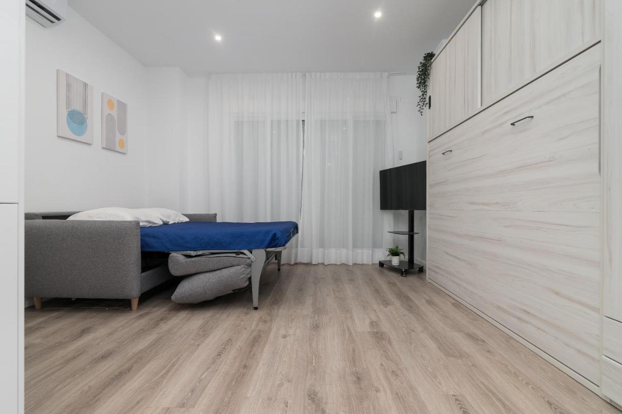 Suite Homes Hesperides Garden Beach Málaga Esterno foto