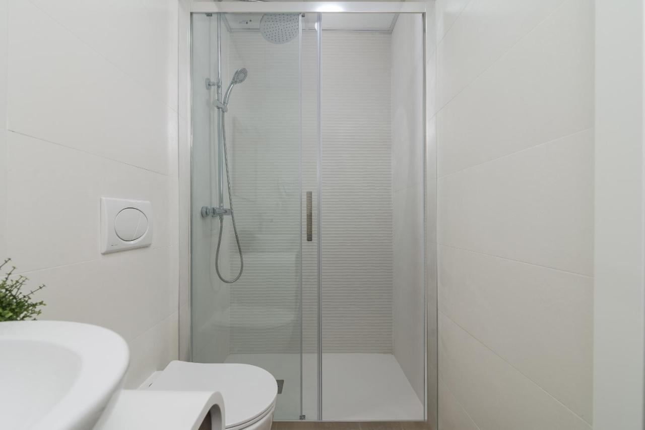 Suite Homes Hesperides Garden Beach Málaga Esterno foto